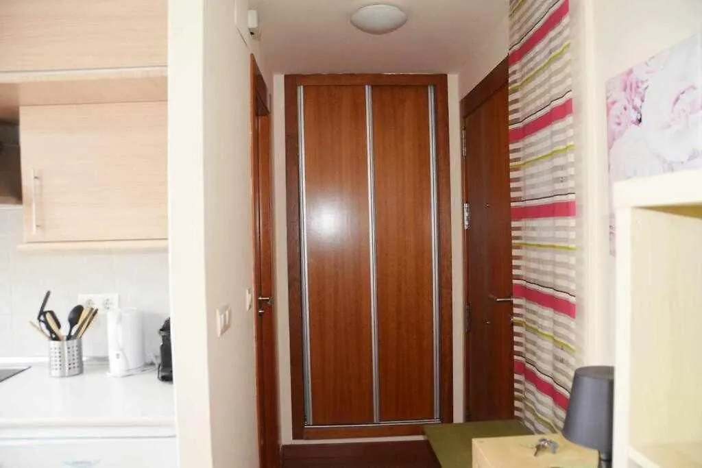 Serraneu Studio Con Parking Privado